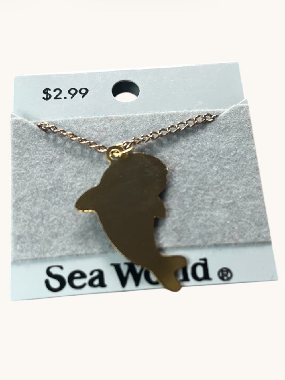 VTG SeaWorld 80s 90s Shamu Orca Pendant Souvenir Necklace Gold - Picture 3 of 5